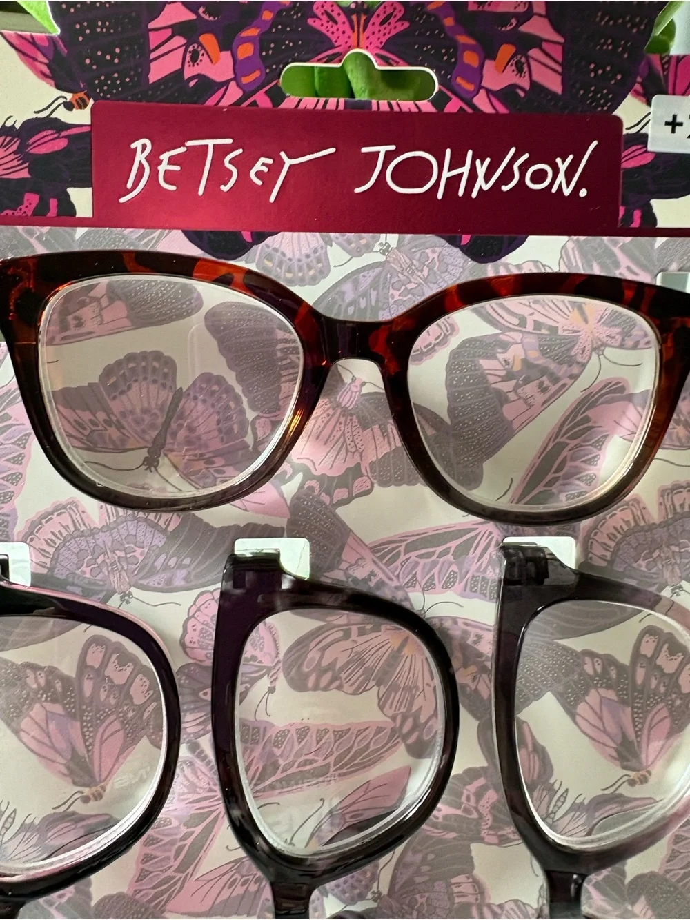 Betsey Johnson +2.50 4-Pack Reading Glasses in Tortoiseshell & Black New
